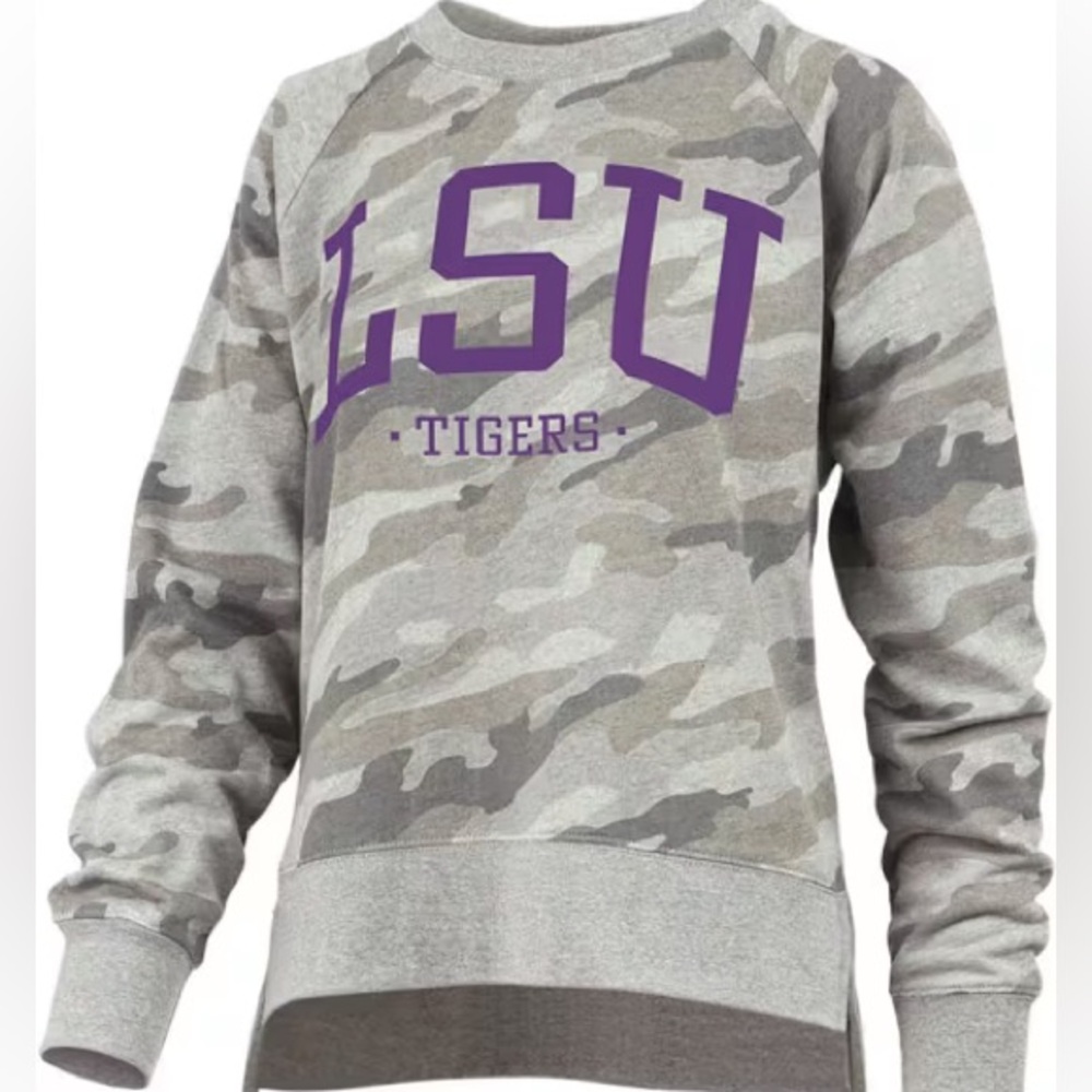 NWT camo LSU sweatshirt sz S